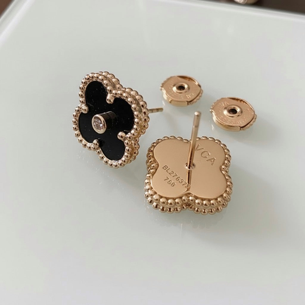 Clover 15mm earrings