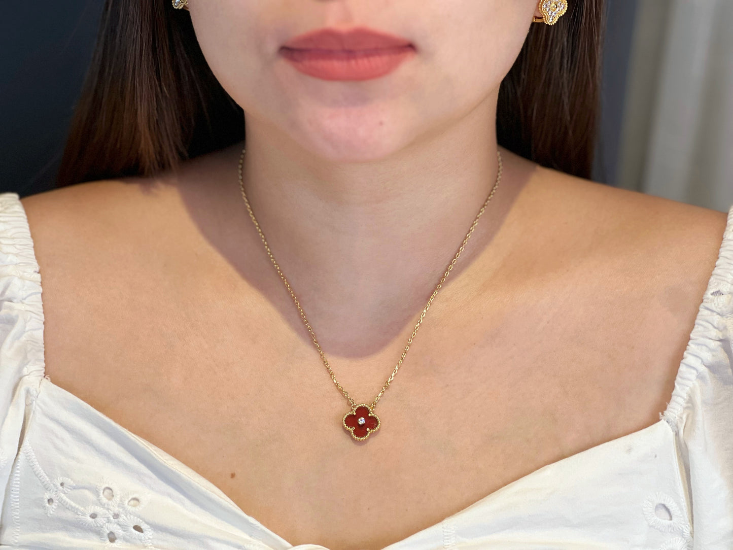 Clover Stone Necklace