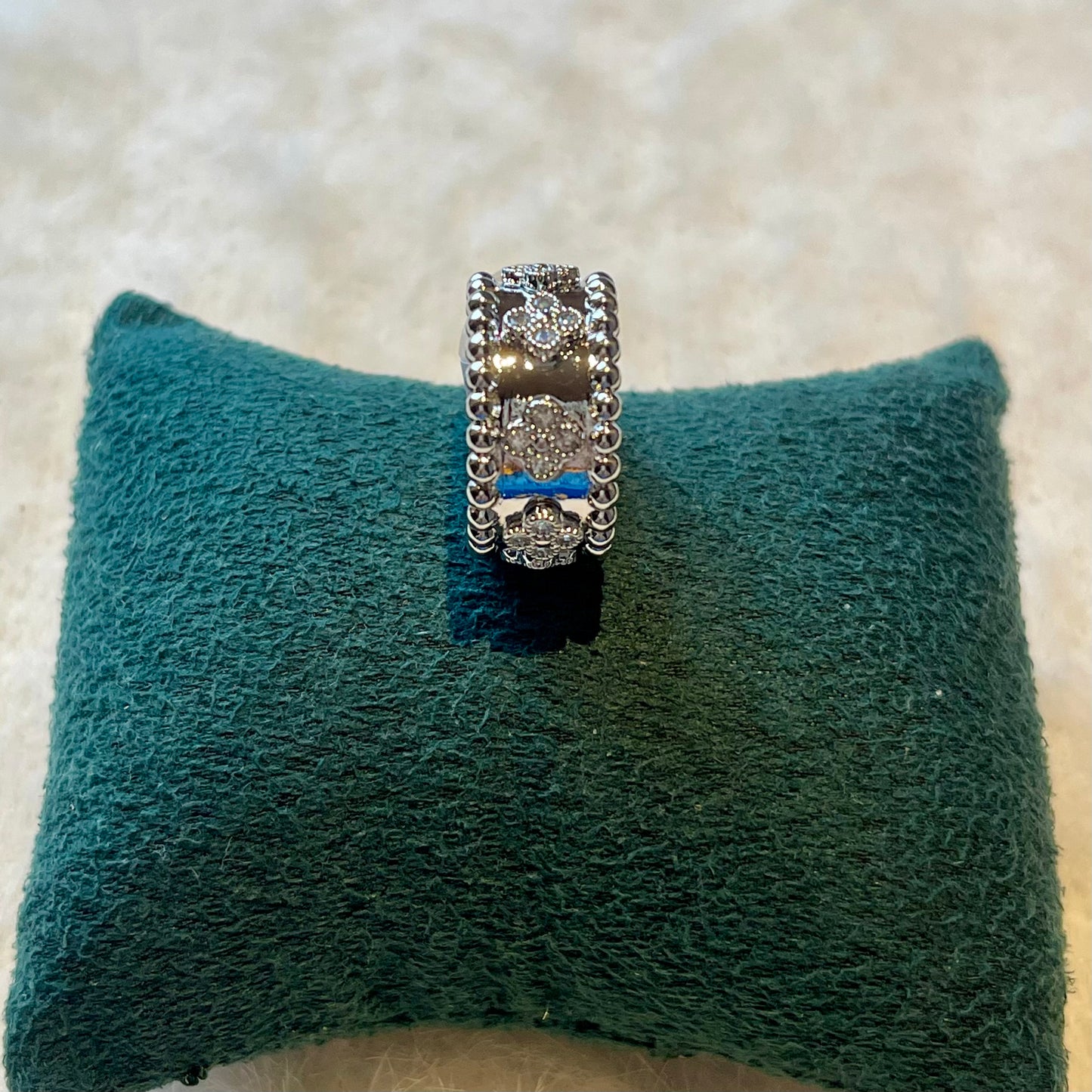 Clover Ring Wide