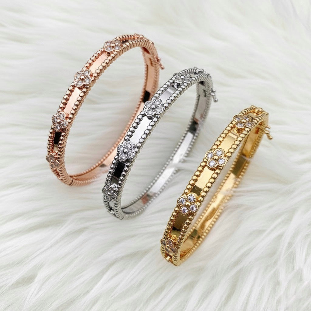 Clover Bangle