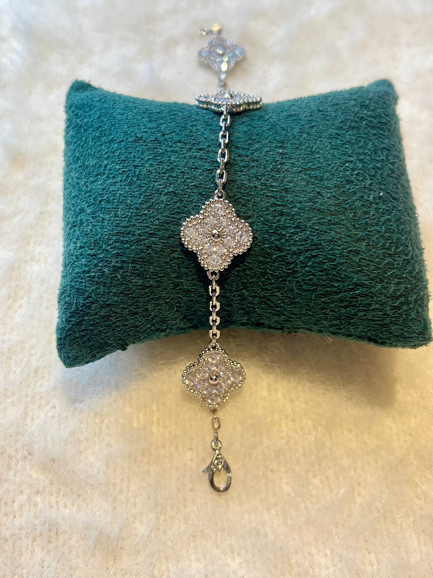 Clover Pavé Bracelet