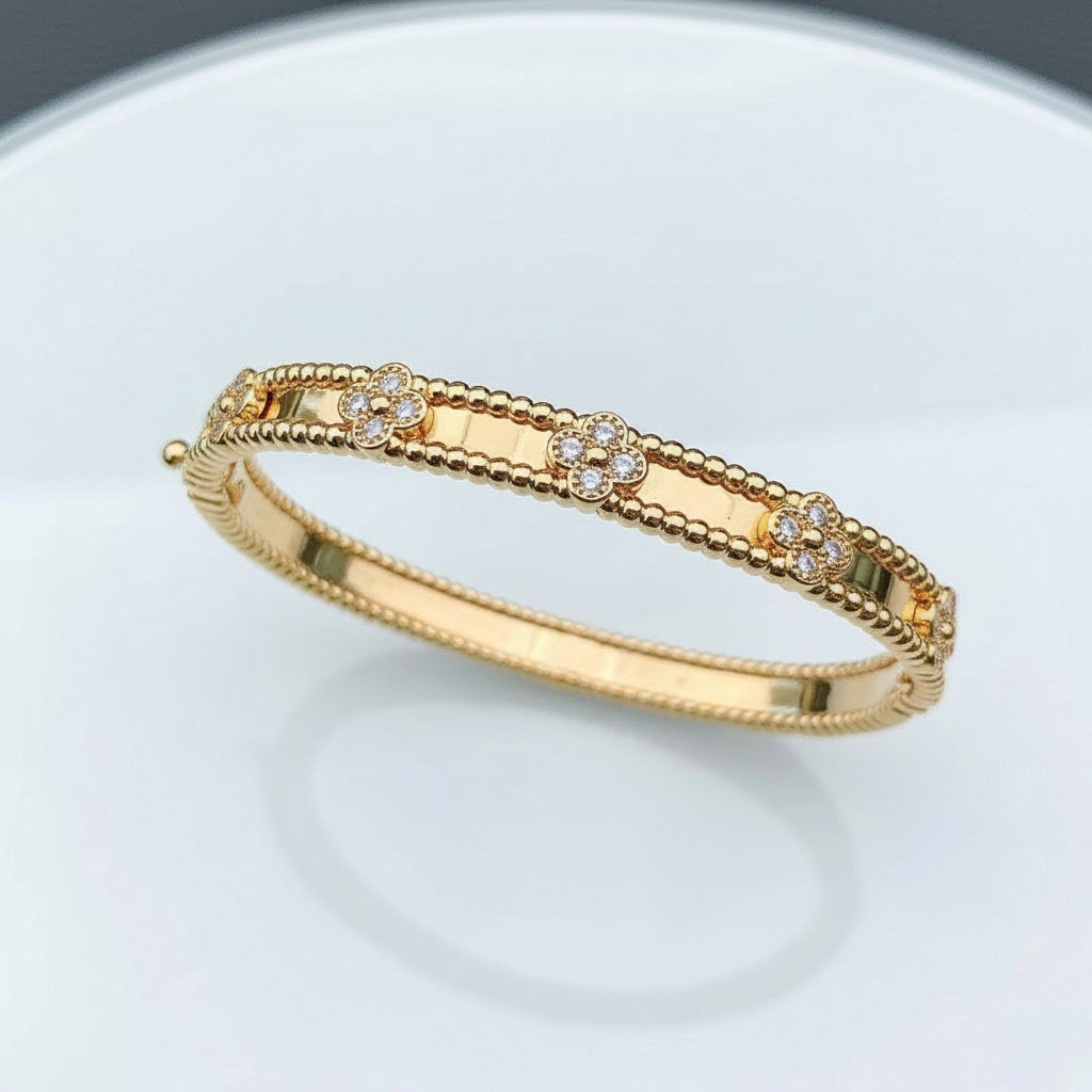Clover Bangle