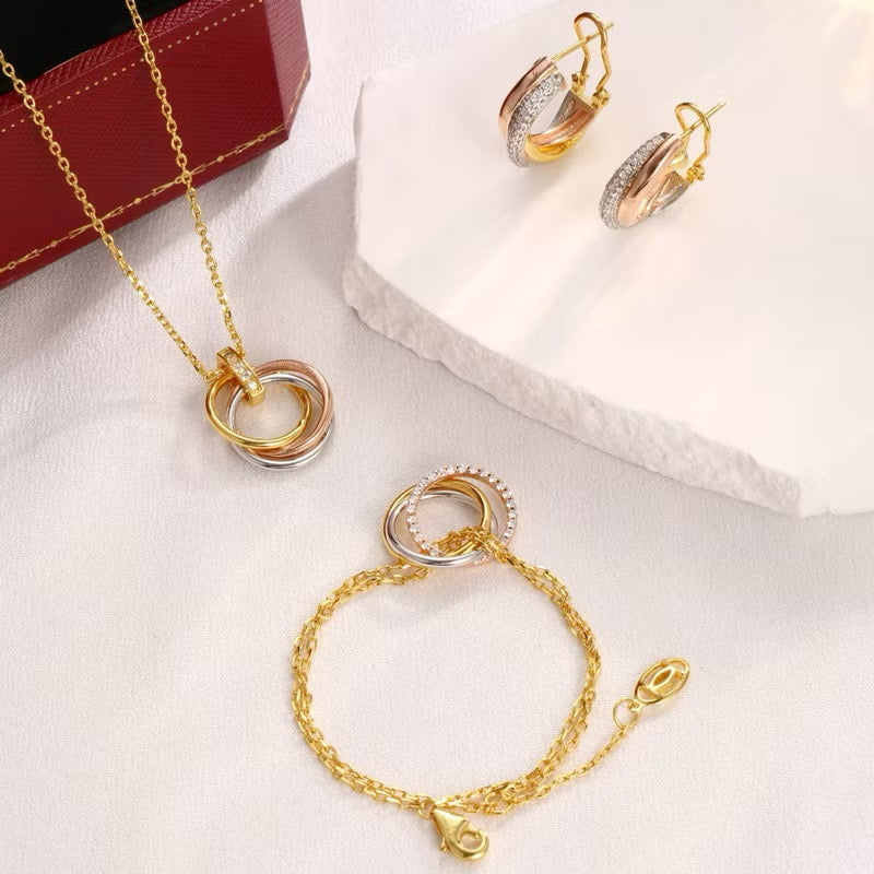 Timeless Tricolor Interlocking Set
