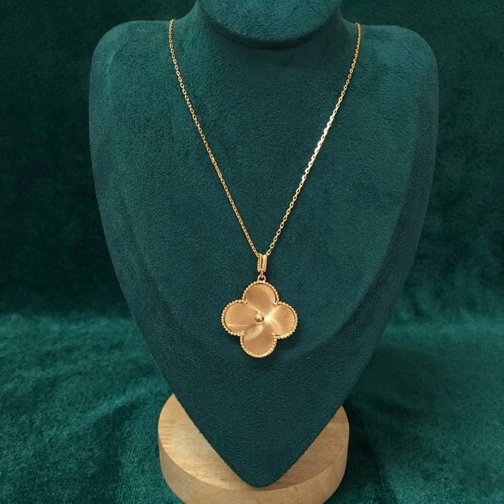 30mm Clover Necklace