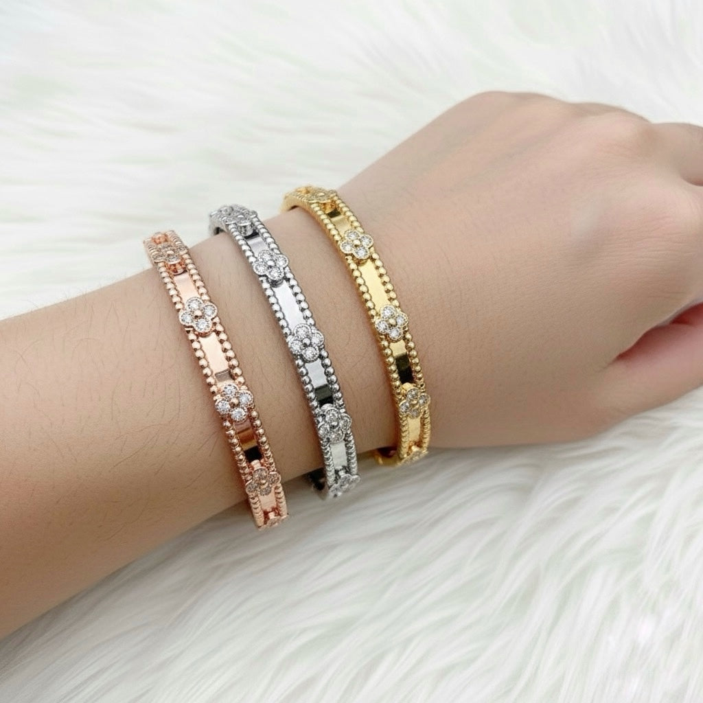 Clover Bangle