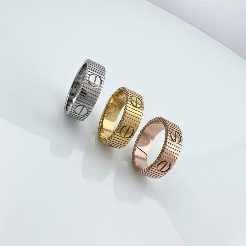 Iconic Screw Motif Textured Band Ring