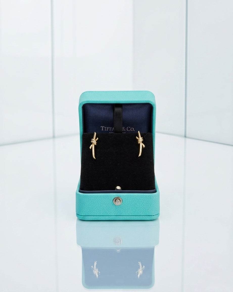 Signature Knot Necklace